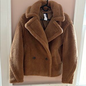 N.W.T. Gap Tan Soft Faux Fur Sherpa Double
Breasted Teddy Jacket, XS